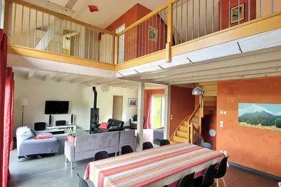 Image de Grande maison moderne (capacité 14 pers) en centre ville - entre lac et montagne