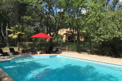 Image de L'Evidence 6000 m² de pinède- piscine chauffée 12x6 m avec barrière de sécurité