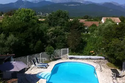 Image de villa piscine près mer montagne à Travo, 6km Solenzara, 40 Porto-vecchio 4 pers