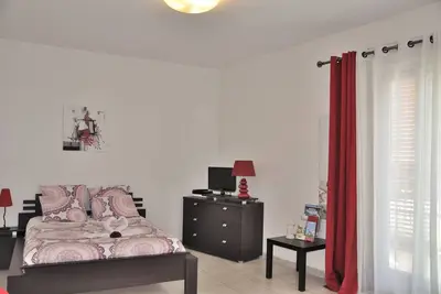 Image de Studio meublé, proche plage et centre ville, Wifi