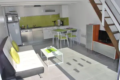 Image de 100 m de la mer Tres Agreable Maison 2/4personnes (1chambre+1 mezz)