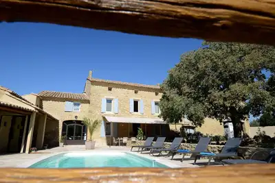 Image de Entre Vignes Et Oliviers Sur La Route Des Vins