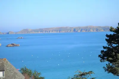 Image de Bel Appartement  Ensoleillé, Vue Mer, Accès direct à la plage à pied. Wifi