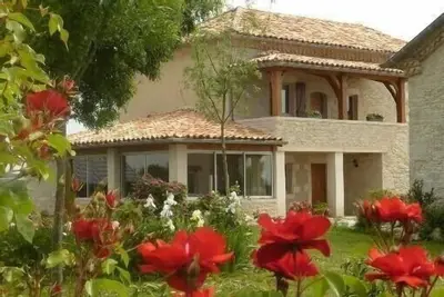 Image de Gite maison quercynoise avec piscine partagée pour 10 personnes