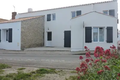 Image de Laisser Dire :Au Vieil, Maison Wifi, vélos 200m de la plage et des commerces