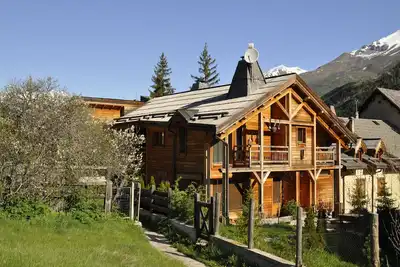 Image de Appartement cosy dans chalet au pied des pistes à Serre Chevalier 1400