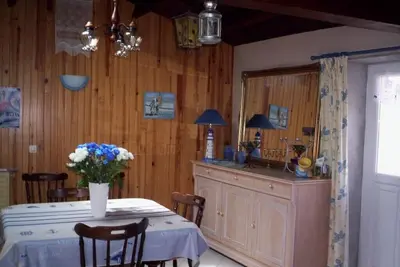 Image de maison en bordure de mer sur la côte vendéenne bon plan au calme