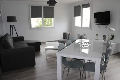 Image de Bel Appartement Moderne proche de la plage du sillon à Saint-Malo T3 80m2
