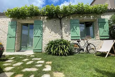 Image de Maison Vacances/2 Chambres/La Rochelle à 15 mn/Jardin clos/Wifi/Chèques vacances