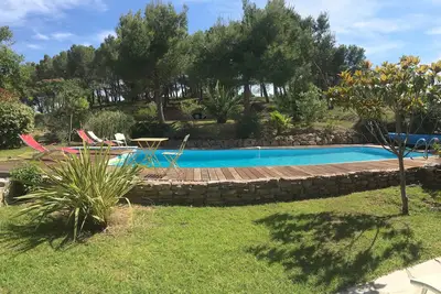 Image de Villa avec piscine  5000m2 au calme, sans vis à vis. Situé à Montouliers
