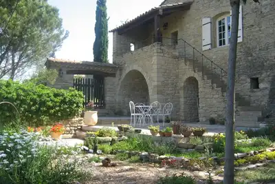 Image de Gîte indépendant à Vacqueyras   --  Independent cottage in Vacqueyras