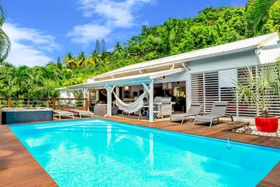 Image de Charming bioclimatic villa in Deshaies, 300m from Fort Royal beach