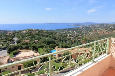 Image de Studio tout confort pour 4 personnes avec vue sur le golfe de St Tropez