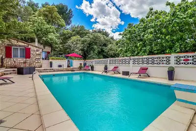 Image de Le Mazet De Soulan Avec Piscine. entre Nimes, Arles, Avignon