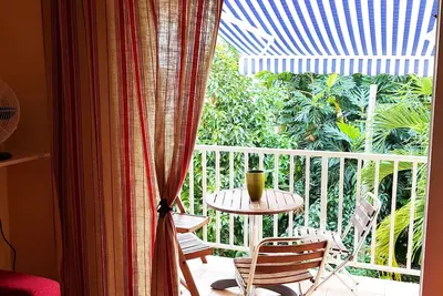 Calliandra, Appartement en duplex proche de la plage de l'Anse Mitan