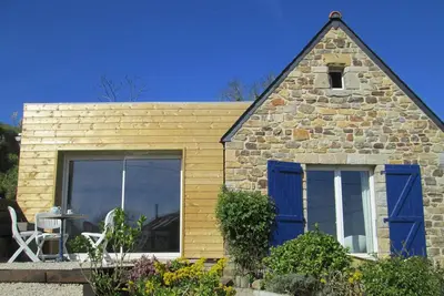 Image de Petit Penty En Presqu'Ile De Crozon Avec Vue Sur Mer