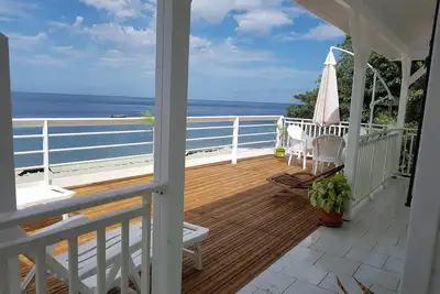 Image de Maison Bord De Mer Les Pieds Dans L'Eau
