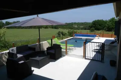 Image de Villa privative 115 m2 au calme avec vue et piscine privée chauffée