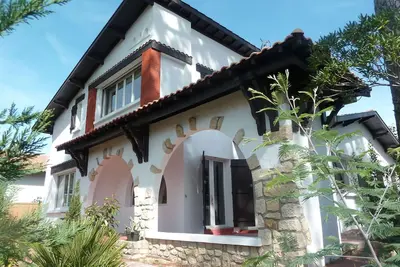 Image de Grande villa rénovée 3* pour 11Pers. aux Abatilles -quartier calme d'Arcachon