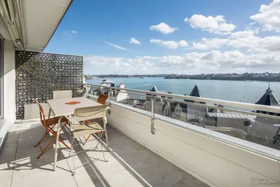 Image de Tres Bel Appartement Vue Mer Exceptionnelle Plein Centre Dinard