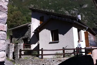 Image de Maison de Montagne Détente Randos Ski Baignade Loups Wifi - Orlu Ax Les Thermes