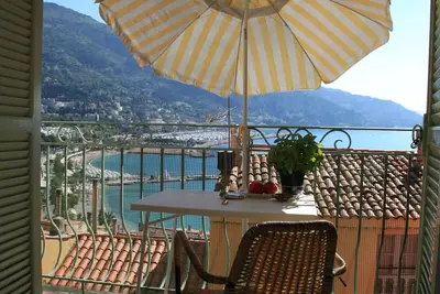 Image de Authentique maison de ville en plein centre