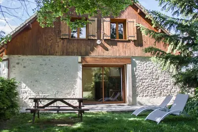 Image de Chalet 5 chambres dans un écrin de nature à Chabottes, parc national des Ecrins