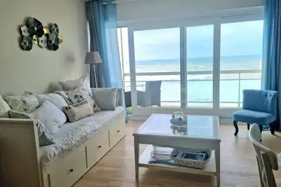Image de Appartement \"Les pieds dans l'eau, la tête dans les nuages. . . . \"