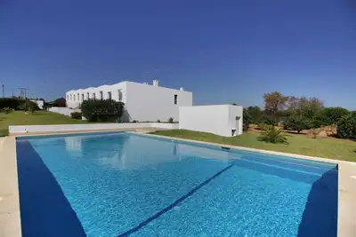 Image de Exceptionnel! ! ! Armacao de Pera 2 chambres avec Piscine et à 750m de la Plage