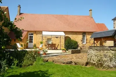 Image de Maison sur propriété arborée à La Chapelle Saint Fray - Le Mans Sarthe -24h