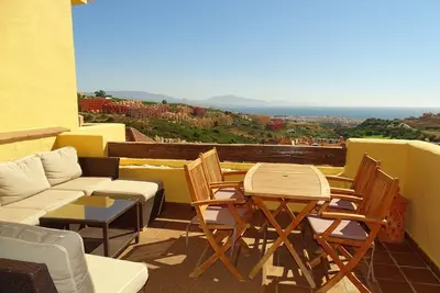 Image de Luxueux appart super équipé - Magnifique vue mer - 5 piscines - Tout nouveau!