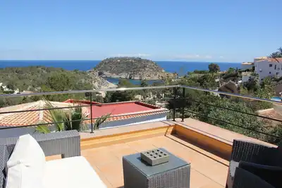 Image de Villa \"Le Verger\" à 4min à pied de la plage, splendide vue mer, piscine chauffée