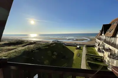 Image de Petit Duplex avec vue mer exceptionnelle!