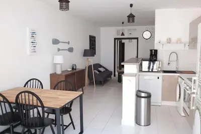 Image de Appart T3 hyper centre de Chatelaillon, 20 m de la mer, entre Casino et marché