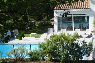 Image de Maison Luxueuse Provencale Tout Confort (piscine chauffée, jacuzzi, hammam. . . . )