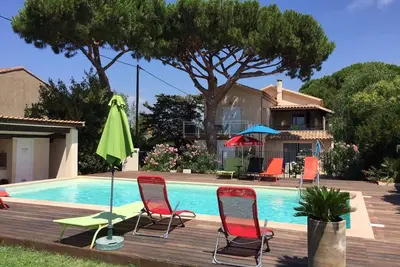 Image de Villa Chante au vent 230m² en 4 appartements, piscine, jardin, confort et calme