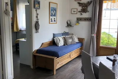 Image de Maison dans une impasse, Plage à 150 m, jardin, terrasse. Tout à pied. Calme!