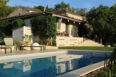 Image de Maison en pierre du Quercy Blanc rénovée avec gôut, proche Montcuq, 8 pers.