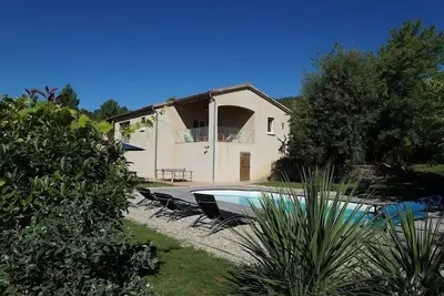 Image de Maison de vacance, sud Ardèche, pour 8/10 personnes, animaux acceptés.