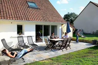 Image de Gîte à la campagne avec grand jardin\nanimaux bienvenus
