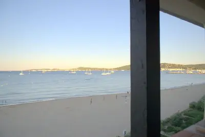 Image de Rare Sur la plage - Vue exceptionnelle Port Grimaud<>Appartement climatisé Wifi