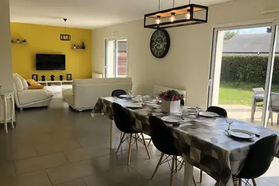 Image de Jolie maison sur jardin clos et proche des commodités à Erdeven.