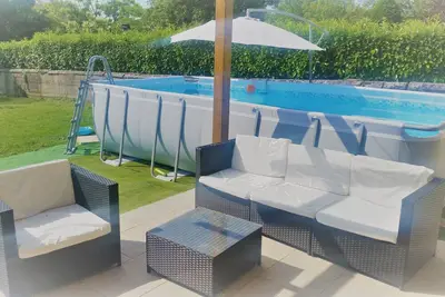 Image de Jolie maison à la campagne proche de l'océan pour 6 à 10 personnes avec piscine