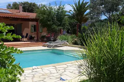 Image de Villa, piscine, au calme dans le maquis corse, toute équipée pour 6 personnes.