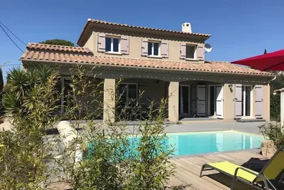Image de Très belle villa au coeur du parc des Alpilles
