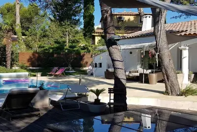 Image de Proche De Montpellier Jolie Maison Avec Piscine Entre Plage Et Garrigue
