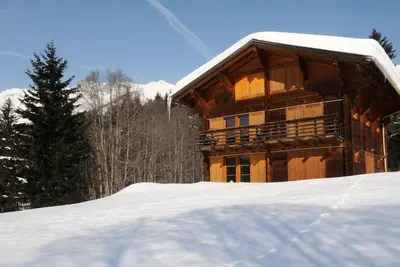 Image de Chalet de Bois aux Diablerets, 4 chambres, 8 personnes, calme, vue splendide