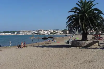 Image de appartement à L'escala avec piscine commune Quartier calme