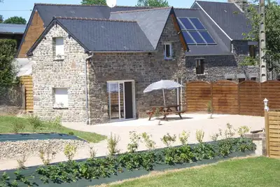 Image de gite tout confort au calme du calvados avec piscine chauffee