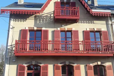 Image de Maison familiale, de charme, avec jardin, 100 m plage du Débarquement